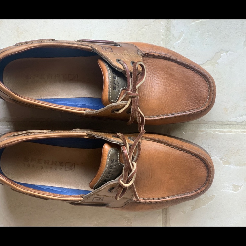 Men’s Sperry shoes
